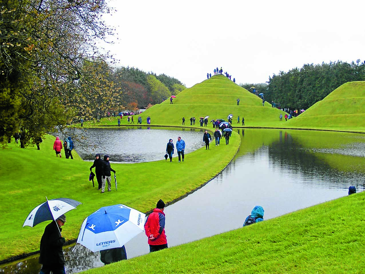 Popular cosmic garden shut for year