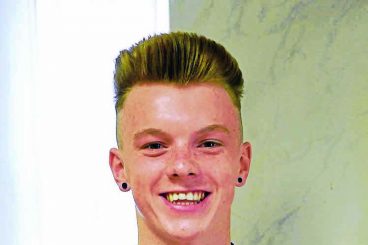 Robbie, 16, turns pro in Killie deal