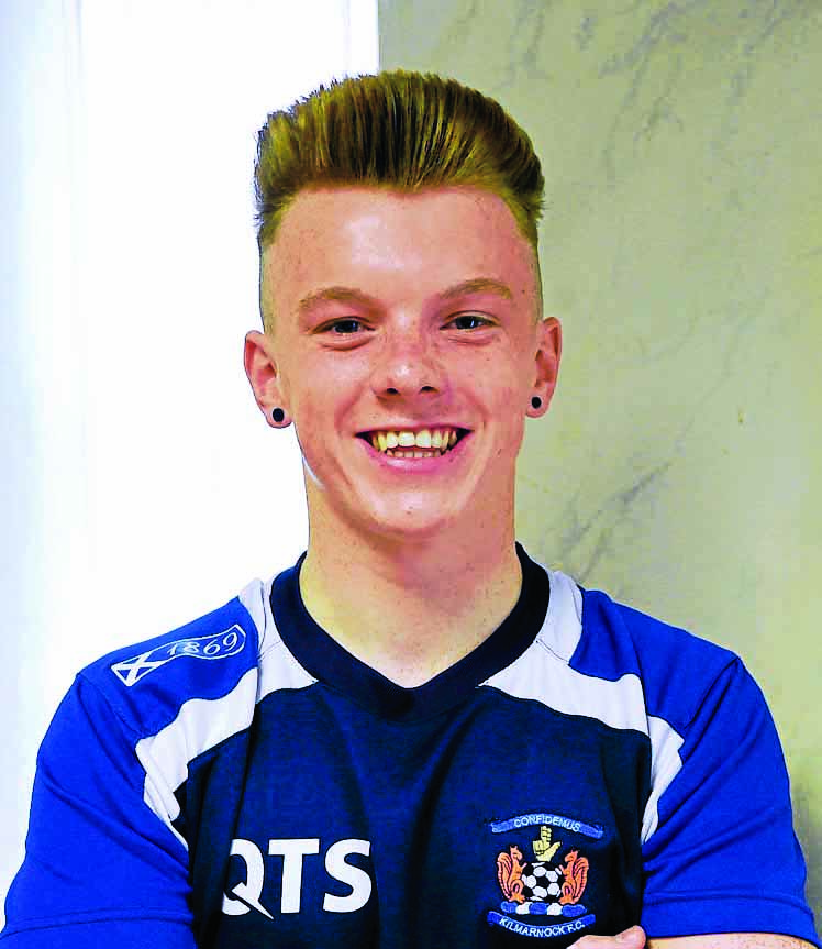 Robbie, 16, turns pro in Killie deal