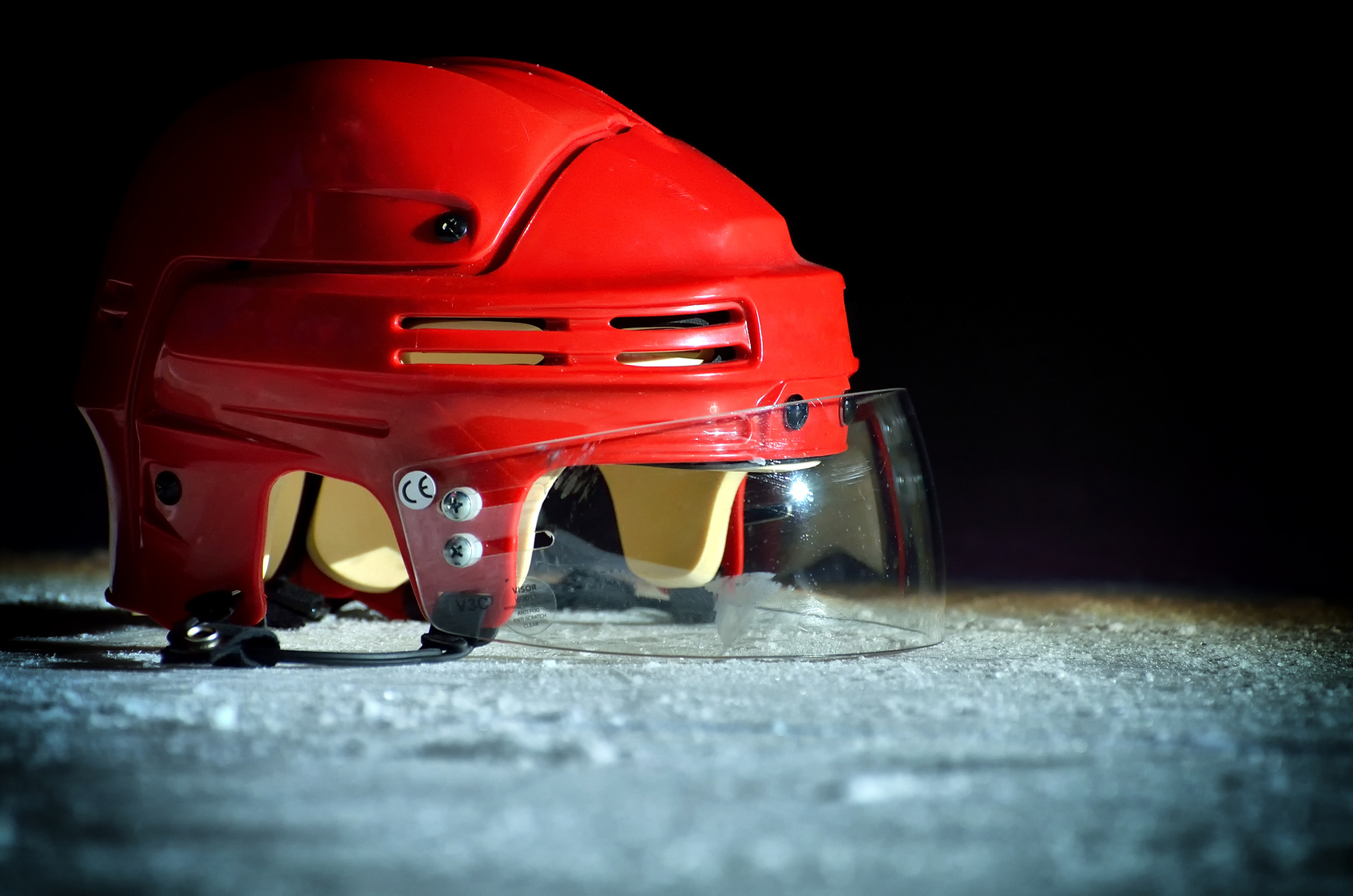 Ice hockey comes to town