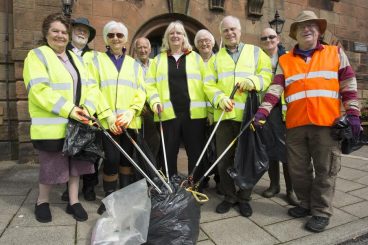 Lochmaben litter pick