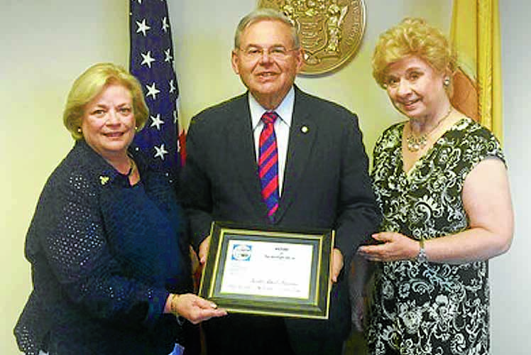 Pan Am families thank senator