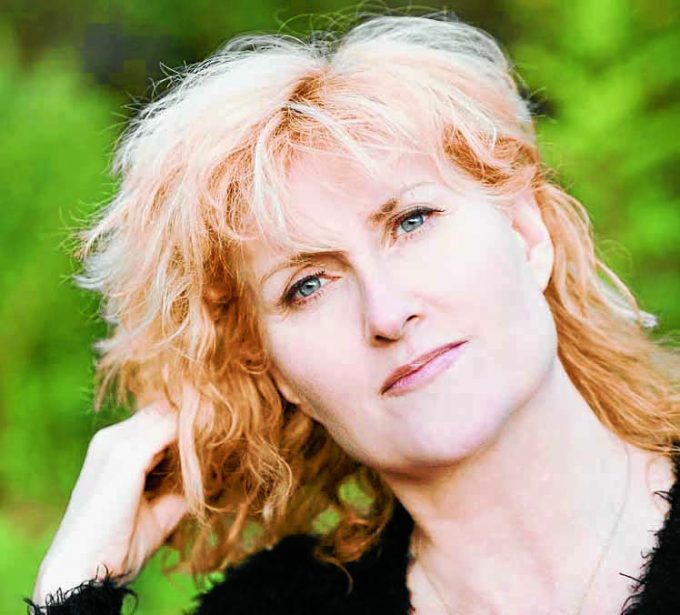 Eddi Reader