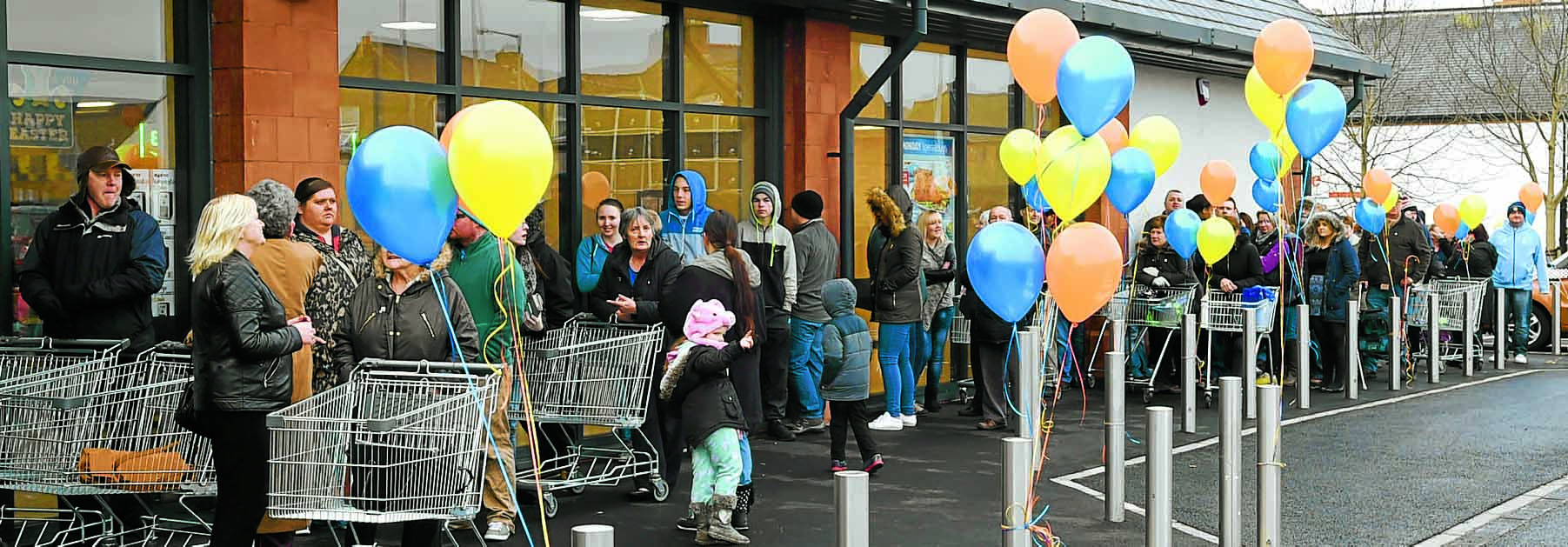 Supermarket launch draws queues for prize giveaway