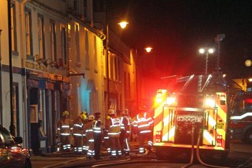 Fire tears through hotel