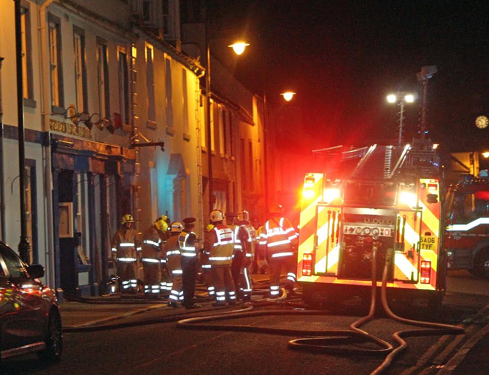 Fire tears through hotel