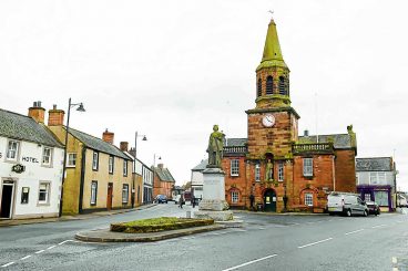 Defib guardian in  SOS call to town