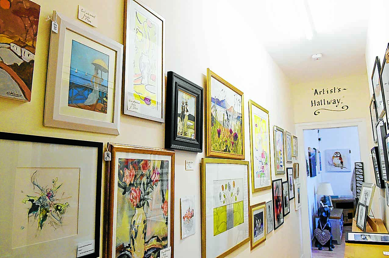 New gallery shows off Annan art talent