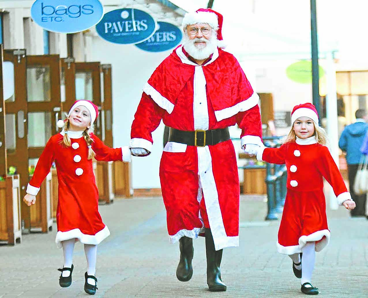 Battle underway in carol singing contest