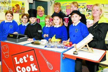 School to serve up community cafe