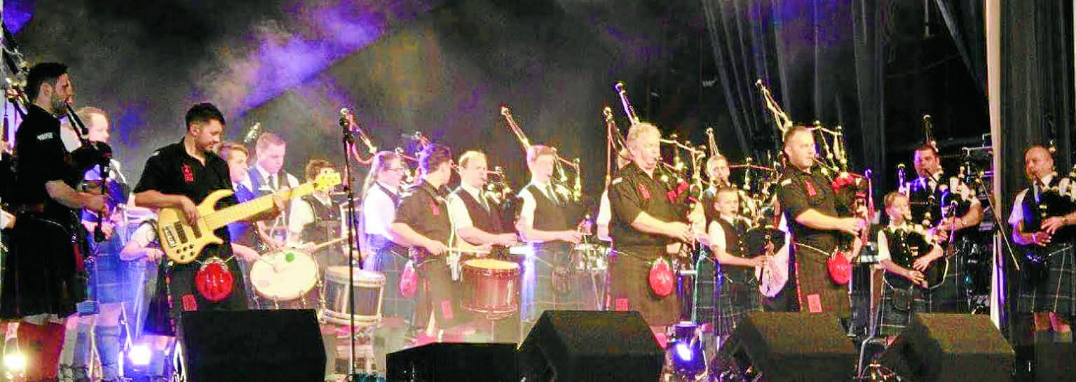 Pipers line up for surprise show