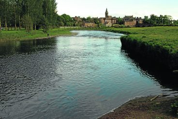 Water warning to public in hot weather