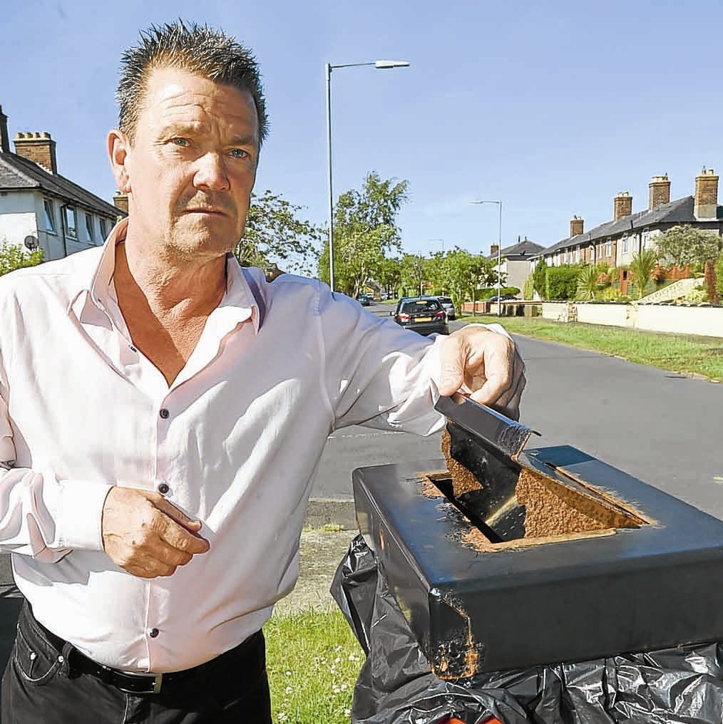 Internet approach to tackle dog fouling