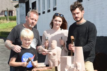 Time to close Gracefield centre, says sculptor