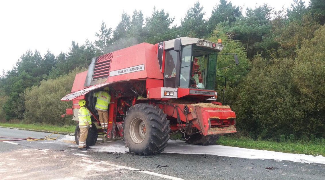 Vehicle fire closes A75