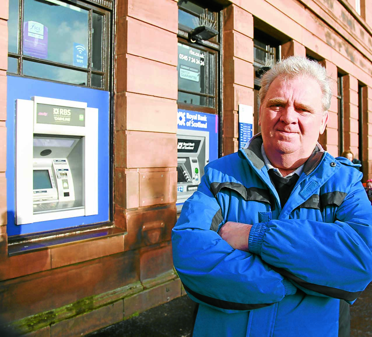 Closure bank blasted for axing cash points