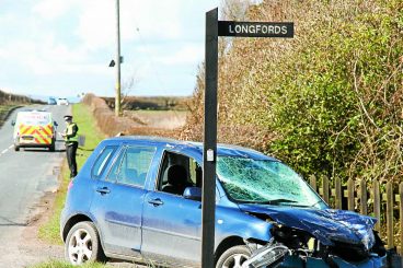 Emergency services called to Low Road crash