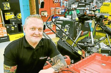 Tool boss in kind gesture after regionwide thefts