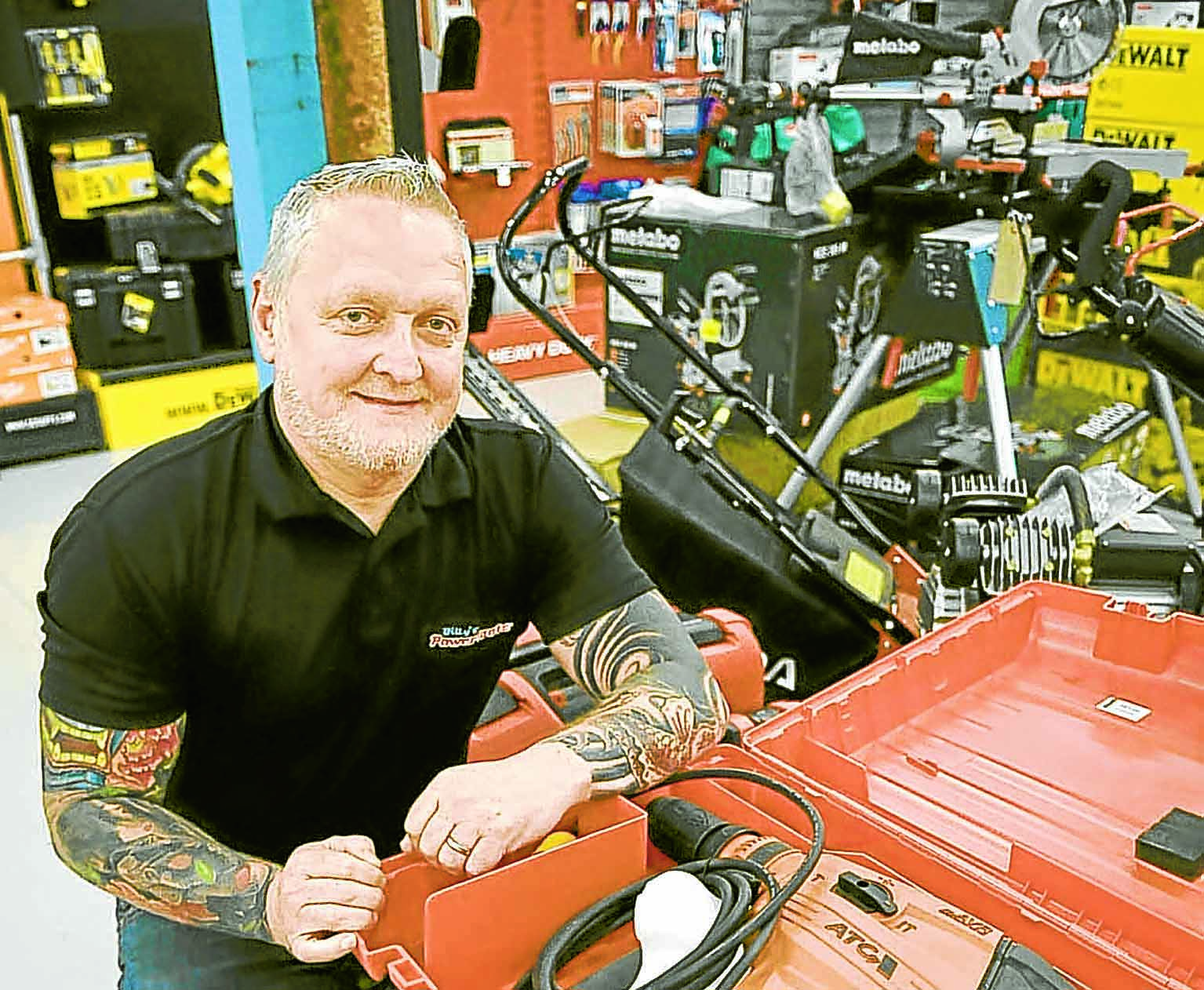 Tool boss in kind gesture after regionwide thefts