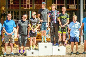 Cyclists brave the heat for tribute race