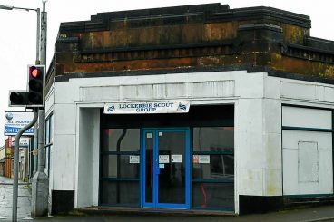 Empty shop sells for £270,000