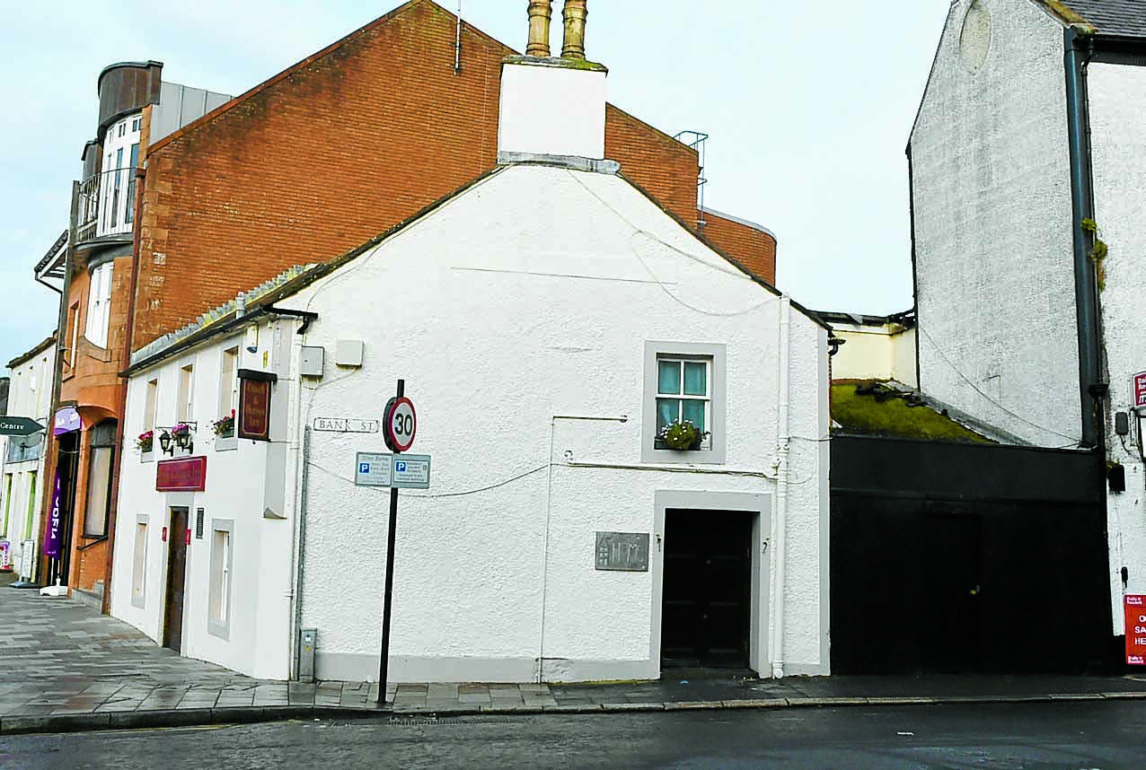 Pub and restaurant damaged by fire