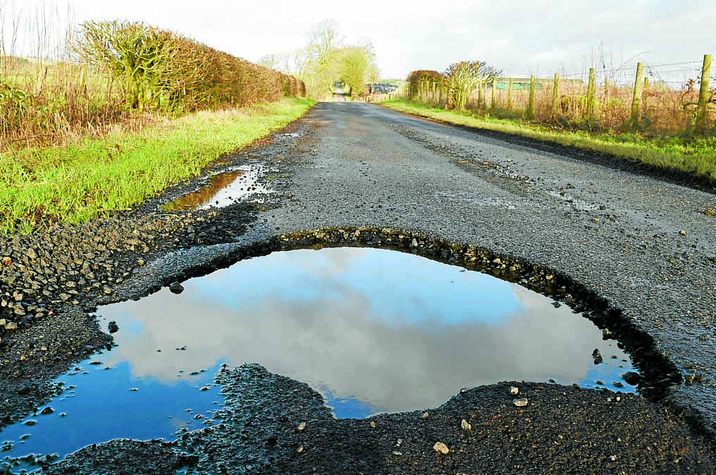 15,000 road defects