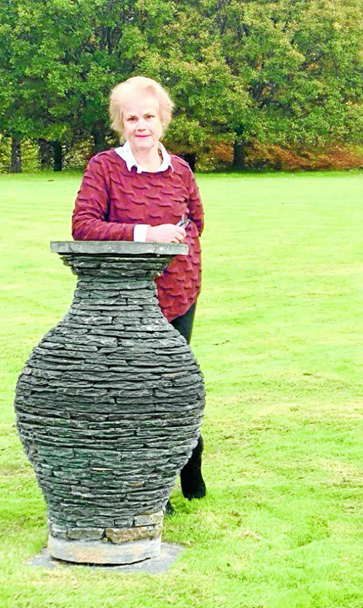 Cathy in fond farewell to arts organisation