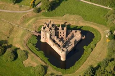 Castle needs to be reopened, says MSP