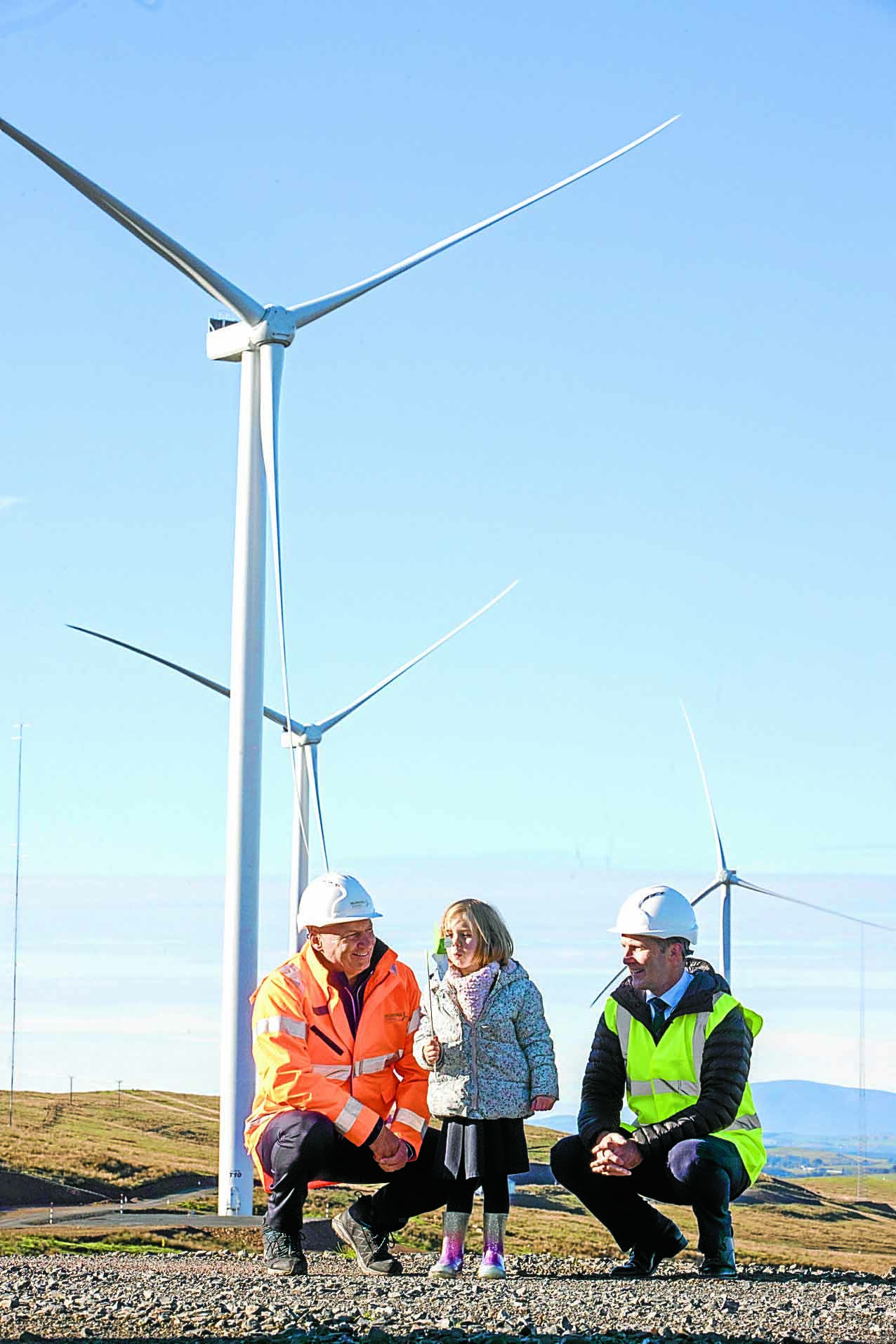 Minister opens windfarm