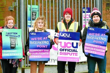 Uni staff strike in Dumfries