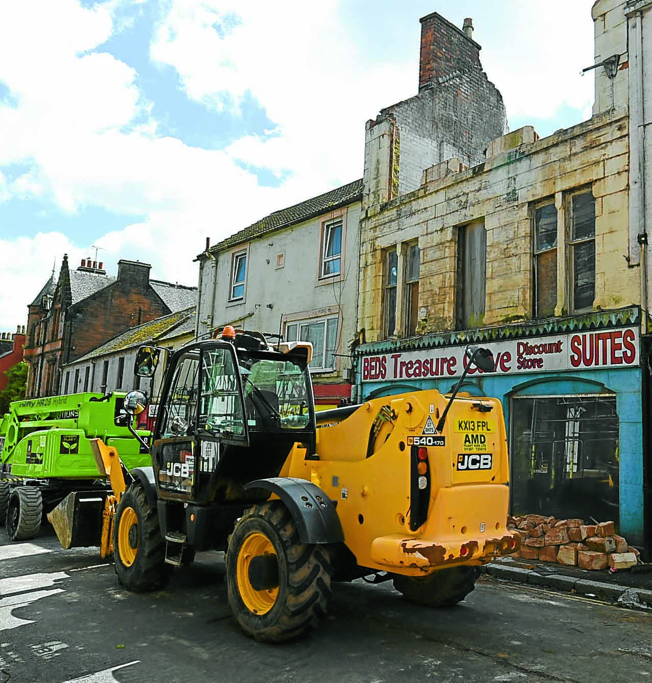 English St stay away warning