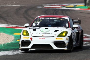 A new duo contesting British GT