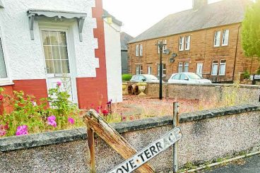 Council say sorry for town mess