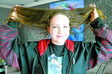Eastriggs teen shaving hair for two charities