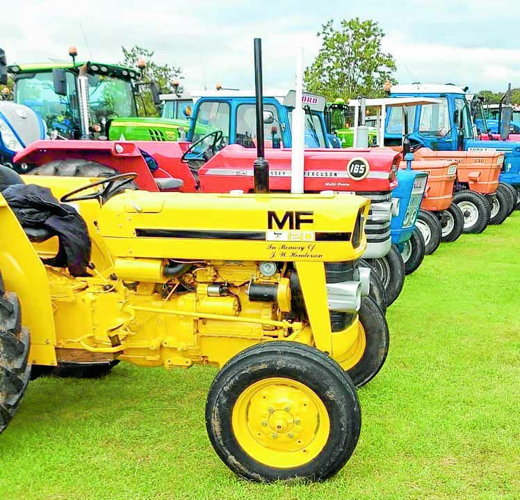 Tractor efforts raise £2105
