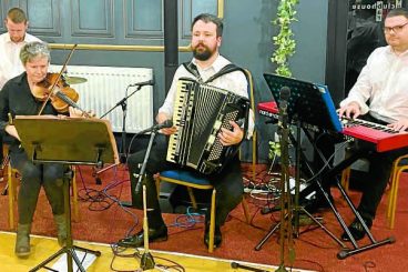 Guest band rocks accordion club