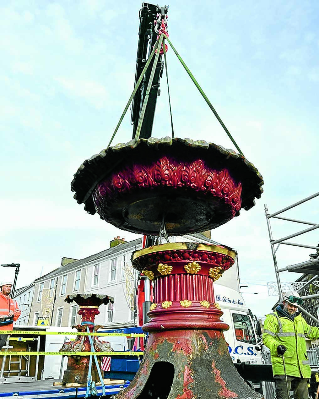 Historic fountain on the move