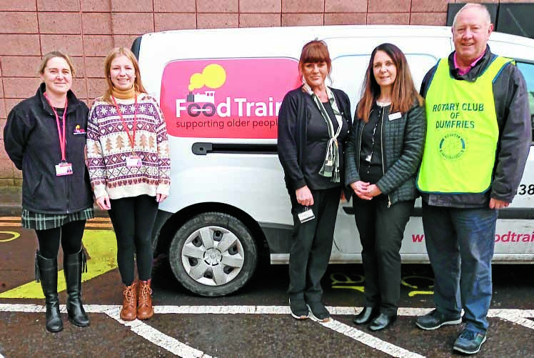 Rotary club aids in Christmas shopping