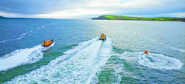 Lifeboat helpers call