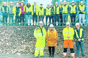 College group gets up close to turbines