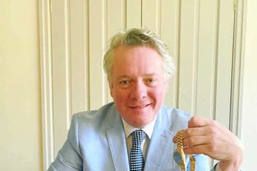 Top antiques tips for 2025