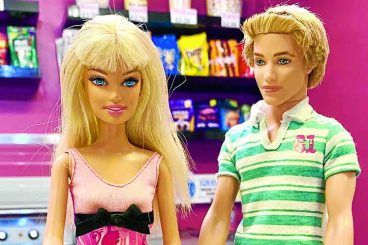 Barbie mania grips Annan!