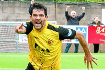 Annan face play-offs