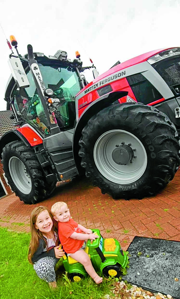 Ryan revs up for Xmas tractor run