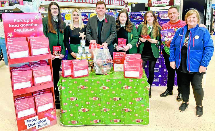 Foodbank collects Tesco food donations