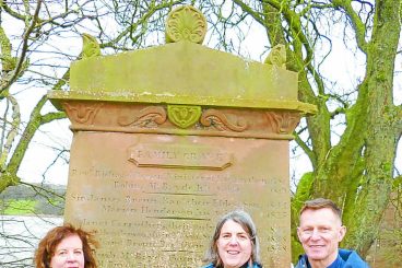 Curling club commemorates bicentenary