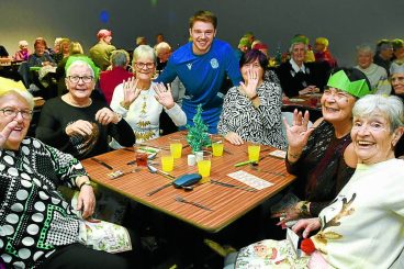 Players serve up Christmas dinner!