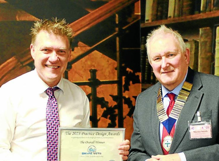 Vets’ team celebrate surgery success