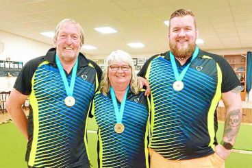 Triple-tastic for petanque family